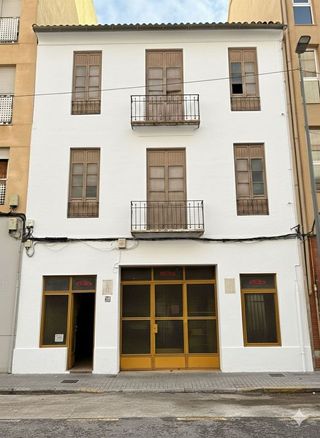 Local comercial en alquiler en Xàtiva