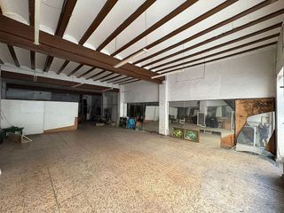 Local comercial en alquiler en Xàtiva