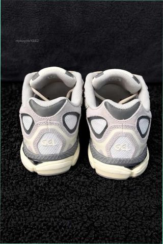 Asics Gel NYC Talla 43.5 Beige/Gris