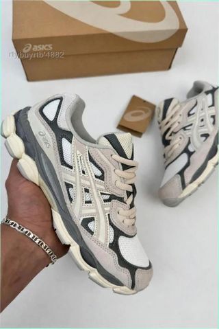 ASICS Beige/Gris Talla 44