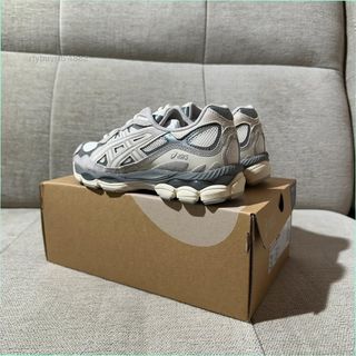 Asics Gel NYC Talla 43.5 Gris Blanco