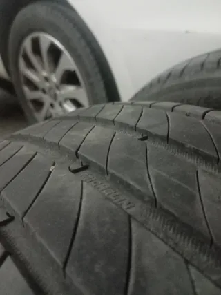 Pareja Neumáticos Michelin 215/55R17