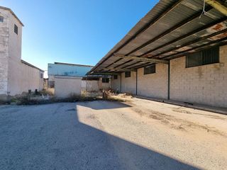 Nave industrial en venta en Aspe