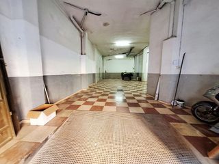 Local comercial en venta en Carcaixent