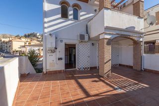 Casa pareada en venta en Cenes de la Vega