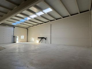 Nave industrial en alquiler en El Campillo - Polígono Cantabria en Logroño