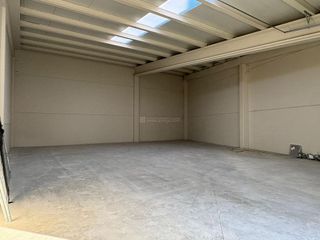 Nave industrial en alquiler en El Campillo - Polígono Cantabria en Logroño