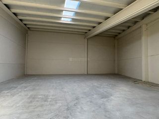 Nave industrial en alquiler en El Campillo - Polígono Cantabria en Logroño