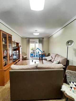 Piso en venta en Santa Cruz - Industria - Polígono Campollano en Albacete