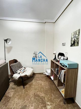 Piso en venta en Santa Cruz - Industria - Polígono Campollano en Albacete