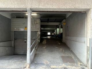 Garaje en venta en Riu en Santa Coloma de Gramanet