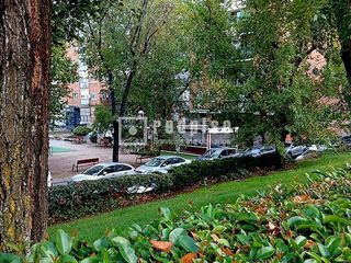 Local comercial en venta en Los Rosales en Madrid