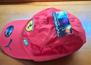 Gorra Ferrari Roja sin estrenar 15e c/u