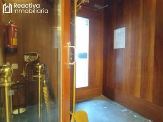 Local comercial en venta en Casco Histórico en Santiago de Compostela