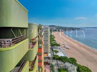 Ático en venta en Platja Llarga en Castell-Platja d´Aro