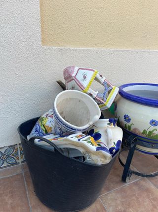 Lote de macetas de cerámica y terracota