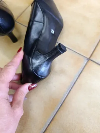 Zapatos Pepe Varo tacón piel negros talla 38