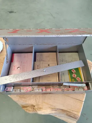 Caja de quinielas antigua