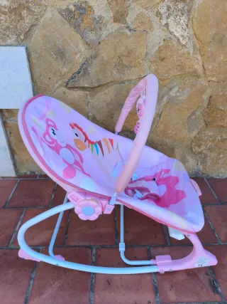 Hamaquita vibratoria rosa con peluches