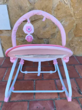 Hamaquita vibratoria rosa con peluches