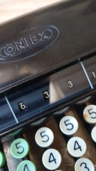 CONTEX A. Calculadora Mecánica Antigua.