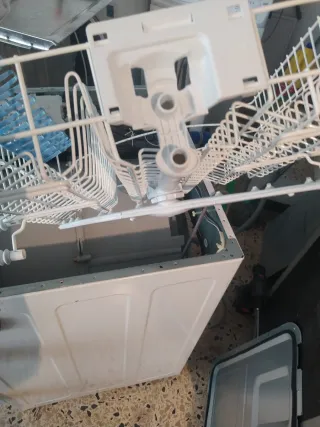 Cesto lavavajillas Indesit