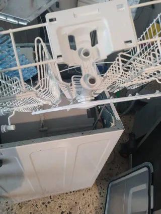 Cesto lavavajillas Indesit