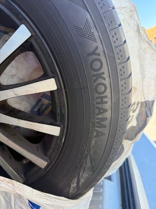 4 Ruedas Yokohama BluEarth-A 195/65R15 91v