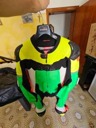 Gimoto Vrace tuta da moto con airbag