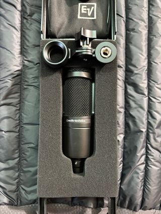 Micrós  Electro Voice Behringer y Audio-Technica