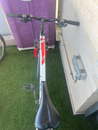 Bicicleta Rockrider Talla S Blanca y Roja