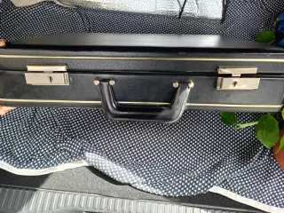 Maletín antiguo de piel con llave