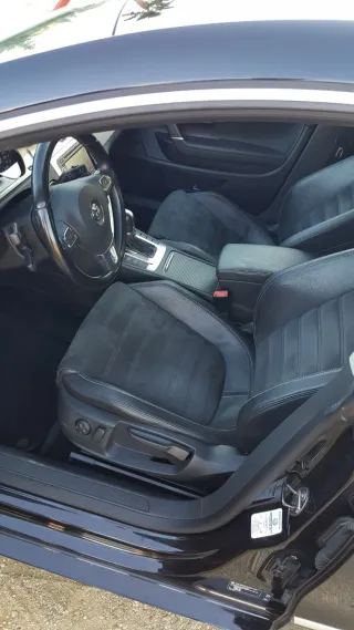 Volkswagen Passat CC 2011