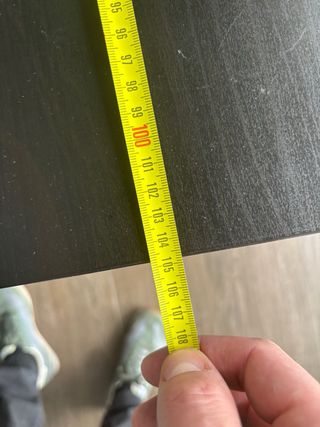 Escritorio negro madera y metal