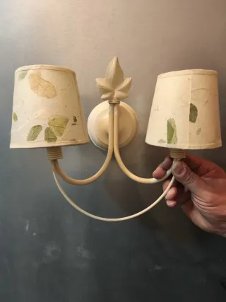 Applique da parete con 2 tulipani a foglia