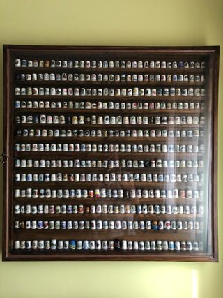 Collezione di ditali decorativi