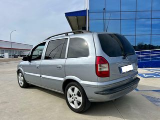 Opel Zafira 2005