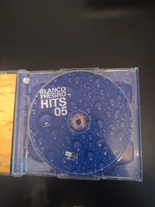 CD Blanco y Negro Hits 05