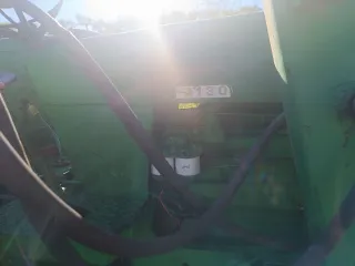 Tractor John Deere con pala