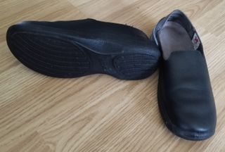 Zapatos negros de trabajo