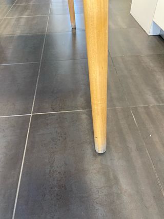 Mesa de comedor blanca patas madera