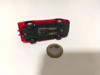 Panther Bertone Guisval 1:64 Rojo