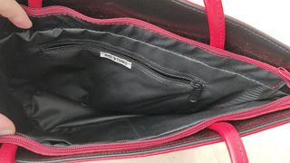 Bolso rojo minimalista Paris