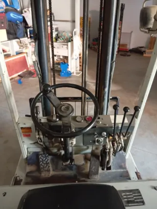 Carretilla elevadora eléctrica Komatsu