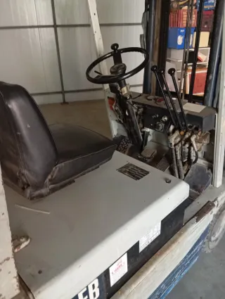 Carretilla elevadora eléctrica Komatsu