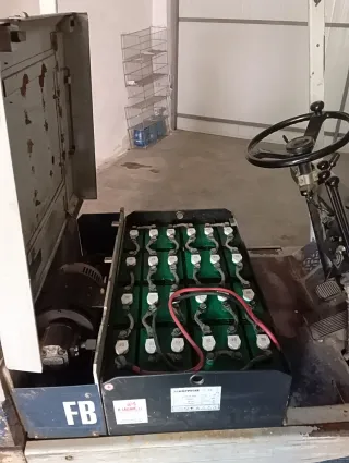 Carretilla elevadora eléctrica Komatsu