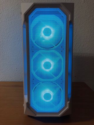 PC Gaming Blanco con RGB