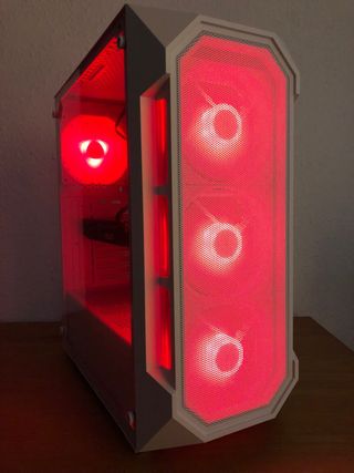 PC Gaming Blanco con RGB