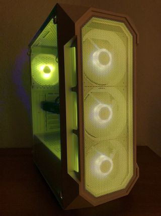 PC Gaming Blanco con RGB