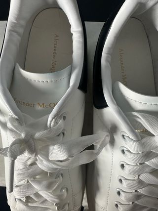 Sneakers Alexander McQueen Bianche e Nere